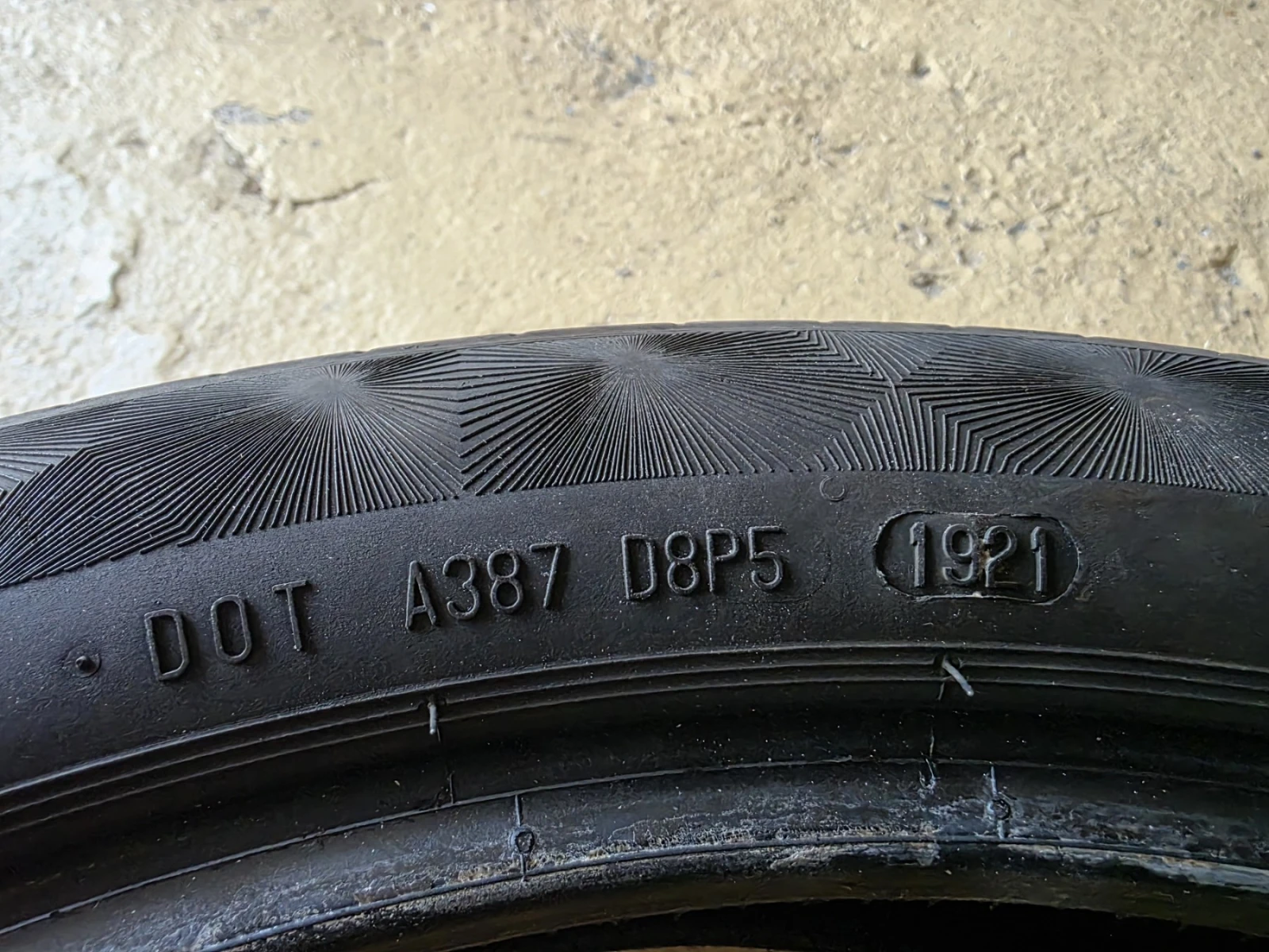 Гуми Летни 315/30R22, снимка 3 - Гуми и джанти - 55816006