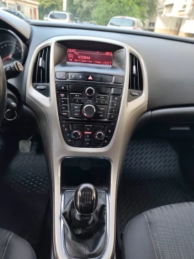 Opel Astra ГАЗ-ИНЖ* КЛИМАТРОНИК* ТОП!!, снимка 15