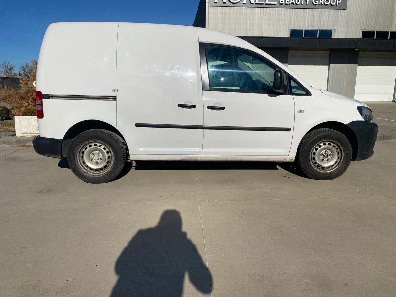 VW Caddy 1.6 Tdi, снимка 6 - Автомобили и джипове - 48764849