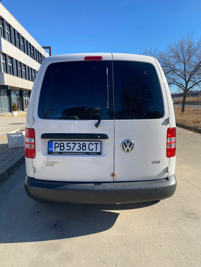 VW Caddy 1.6 Tdi, снимка 4 - Автомобили и джипове - 48086574