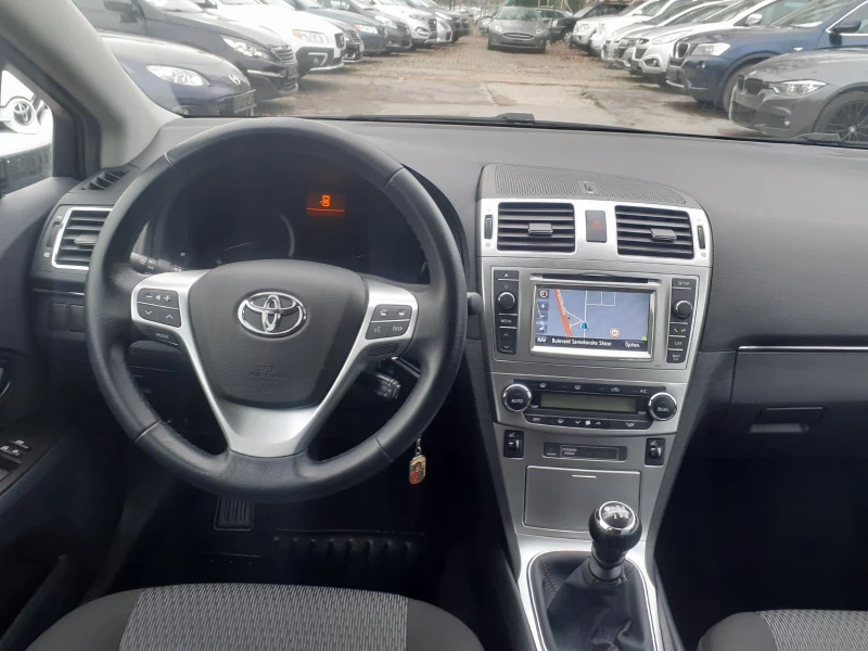 Toyota Avensis 1, 8 VVTI 147KC NAVI KAMERA FACE LIFT, снимка 11 - Автомобили и джипове - 48305995