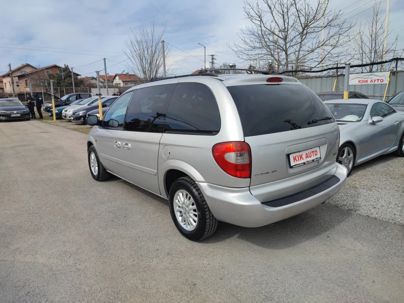 Chrysler Voyager 2.8CRDI-150ks-АВТОМАТ- 7 МЕСТА, снимка 6 - Автомобили и джипове - 49492471