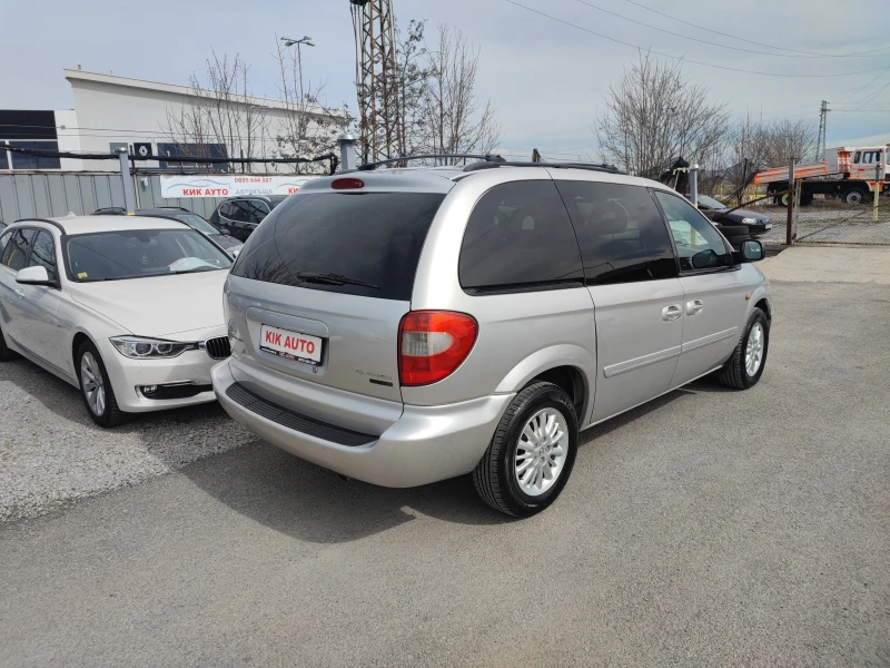 Chrysler Voyager 2.8CRDI-150ks-АВТОМАТ- 7 МЕСТА, снимка 5 - Автомобили и джипове - 49492471