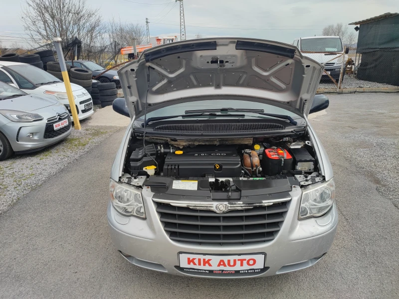 Chrysler Voyager 2.8CRDI-150ks-АВТОМАТ- 7 МЕСТА, снимка 17 - Автомобили и джипове - 49492471