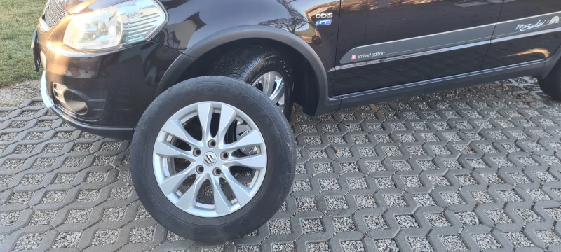 Suzuki SX4, снимка 9 - Автомобили и джипове - 52440596