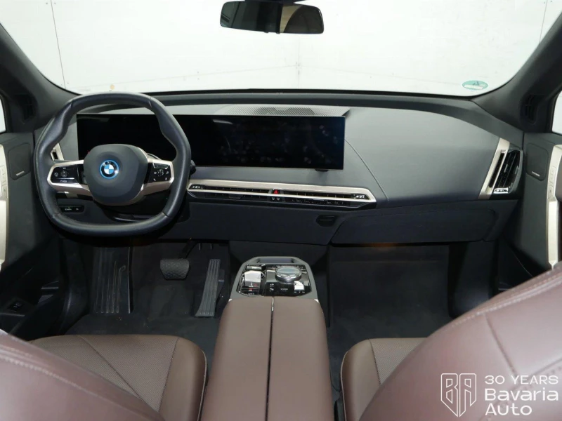 BMW iX 40 xDrive Sport, снимка 6 - Автомобили и джипове - 52834246