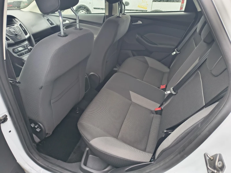 Ford Focus 1.6, снимка 4 - Автомобили и джипове - 53282778