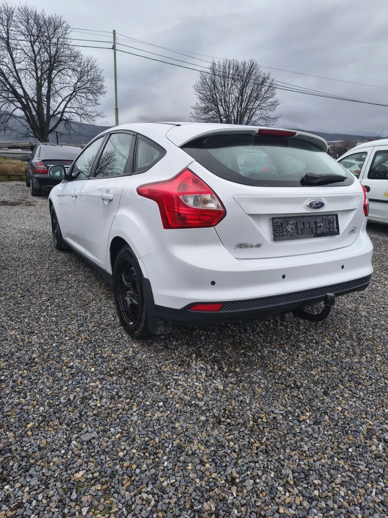 Ford Focus 1.6, снимка 13 - Автомобили и джипове - 53282778