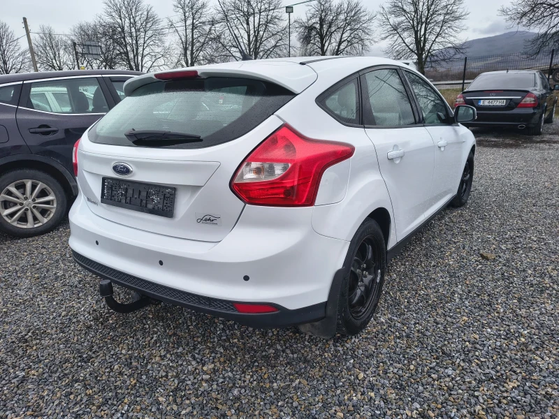 Ford Focus 1.6, снимка 8 - Автомобили и джипове - 53282778