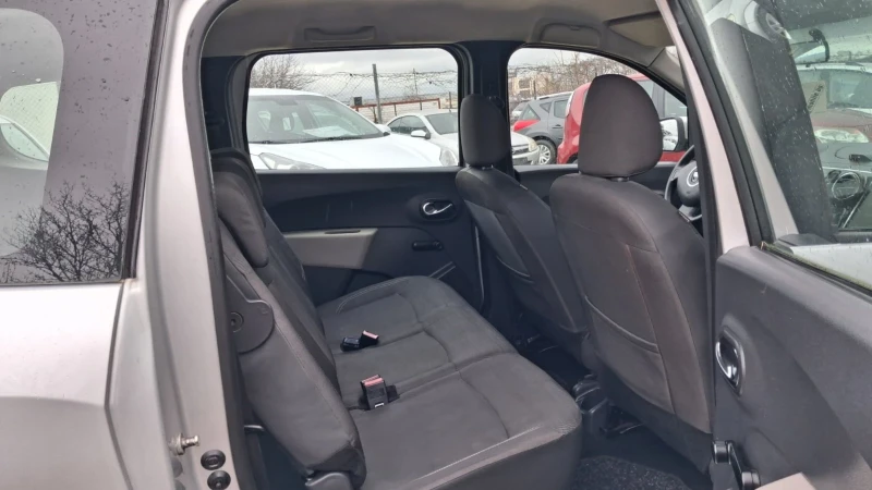 Dacia Lodgy 1.5DCI 90кс., снимка 11 - Автомобили и джипове - 53285702