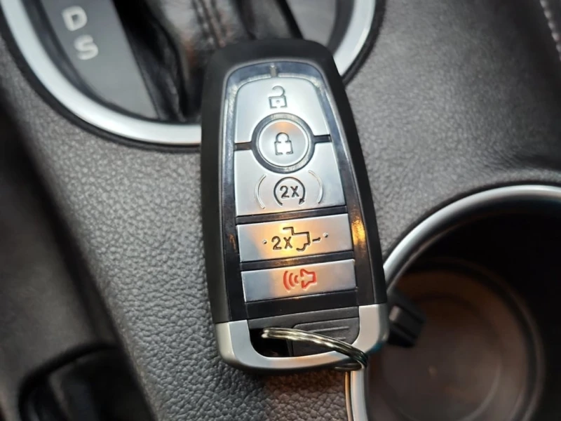 Ford Mustang  ECOBOOST | CARFAX, снимка 8 - Автомобили и джипове - 53445003