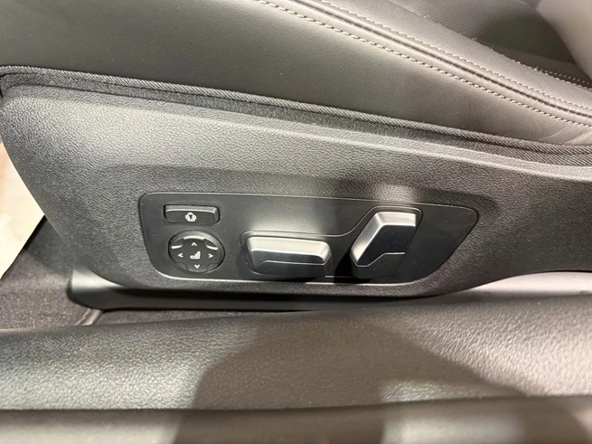 BMW 850 i M Coupe xDrive = Carbon Exterior = �������� | Mobile.bg � ����������� 6
