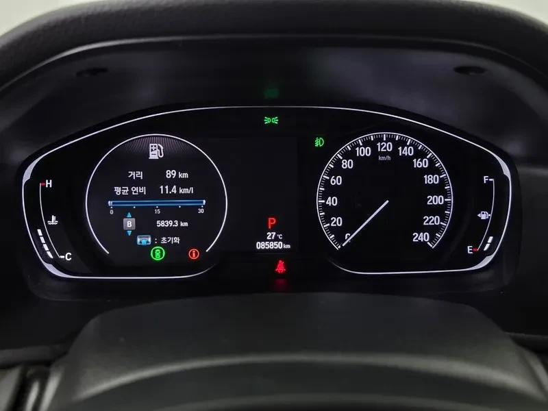 Honda Accord 10Th Generation 1.5 Turbo, снимка 8 - Автомобили и джипове - 55391087