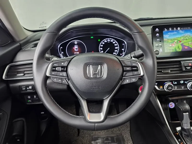 Honda Accord 10Th Generation 1.5 Turbo, снимка 13 - Автомобили и джипове - 55391087