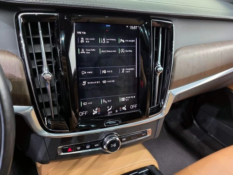 Volvo V90 2.0 Automatic, снимка 15 - Автомобили и джипове - 55955359