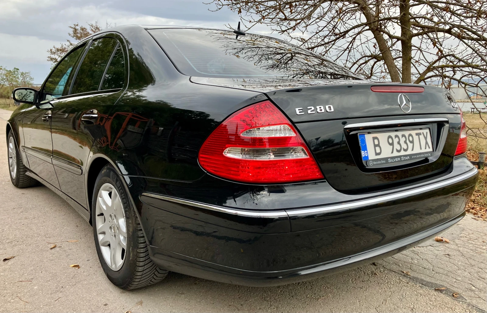 Mercedes-Benz E 280 Avangard V6 - изображение 3