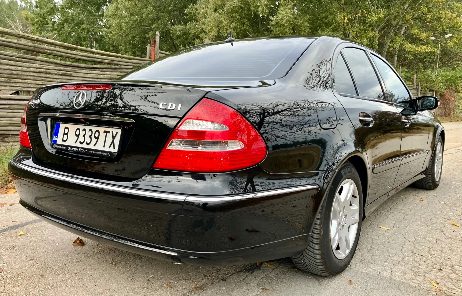 Mercedes-Benz E 280 Avangard V6 - изображение 4