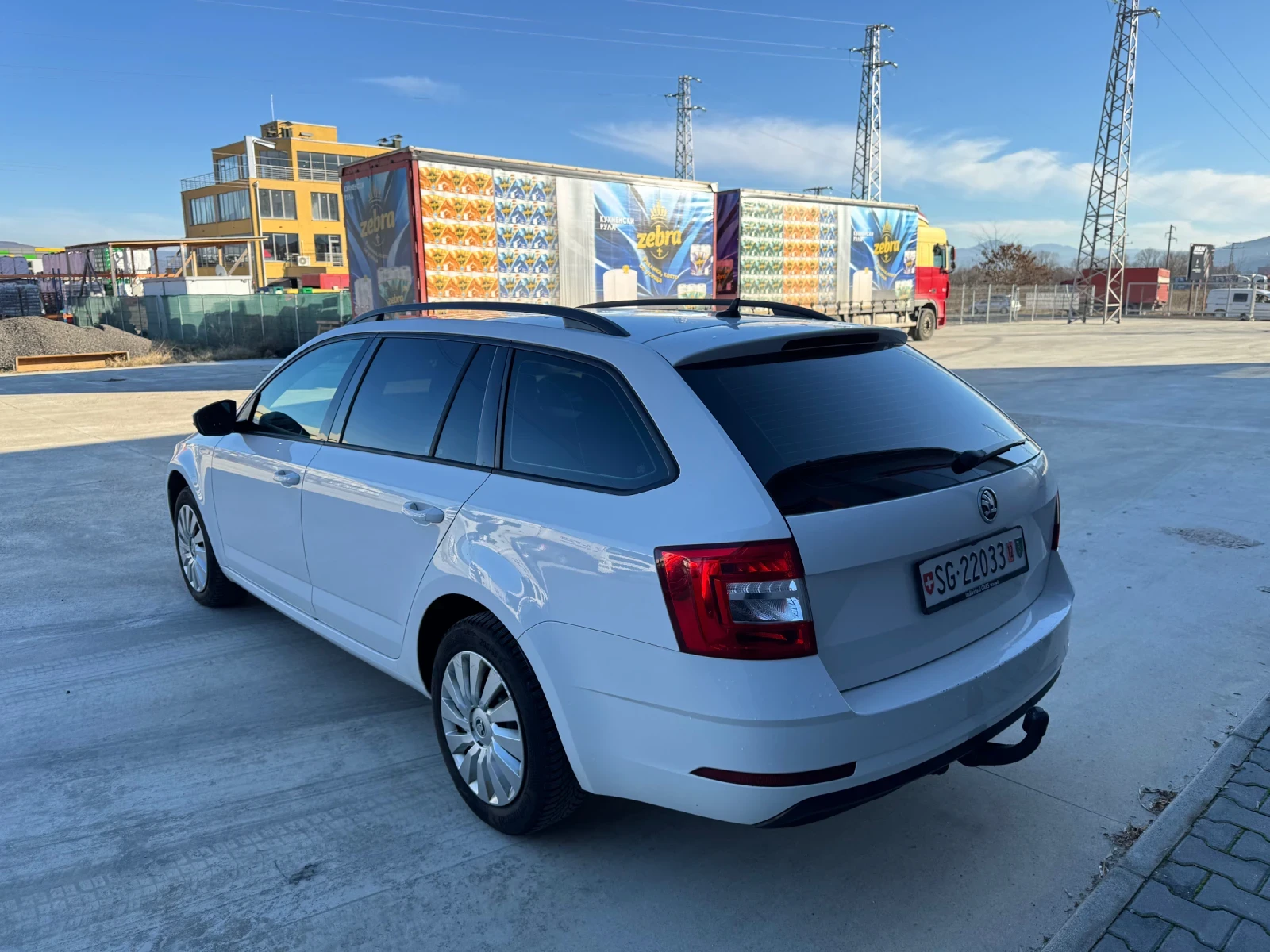 Skoda Octavia Swiss 2.0 4x4 Top - изображение 5