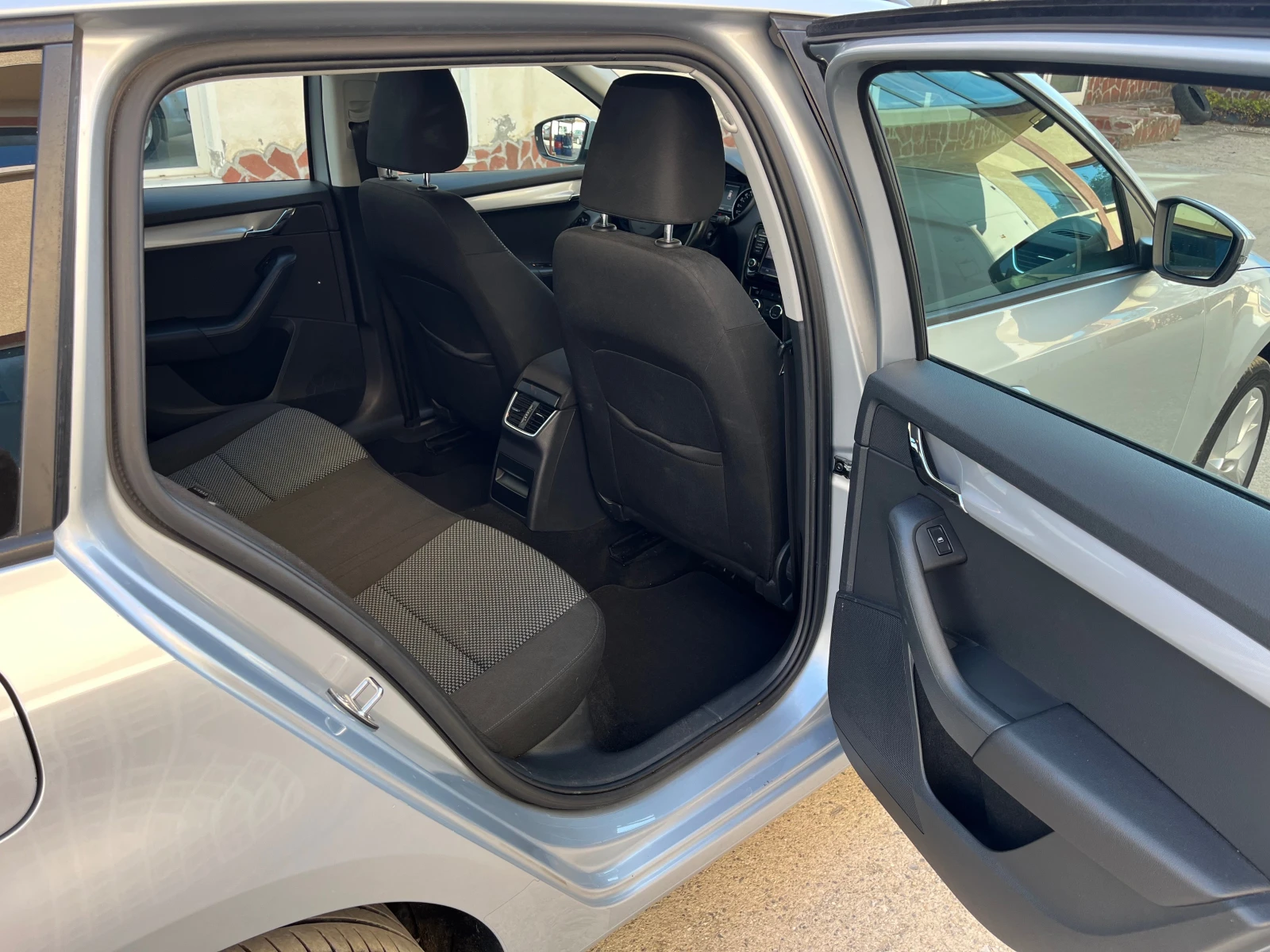 Skoda Octavia 1.2 TSI - изображение 10
