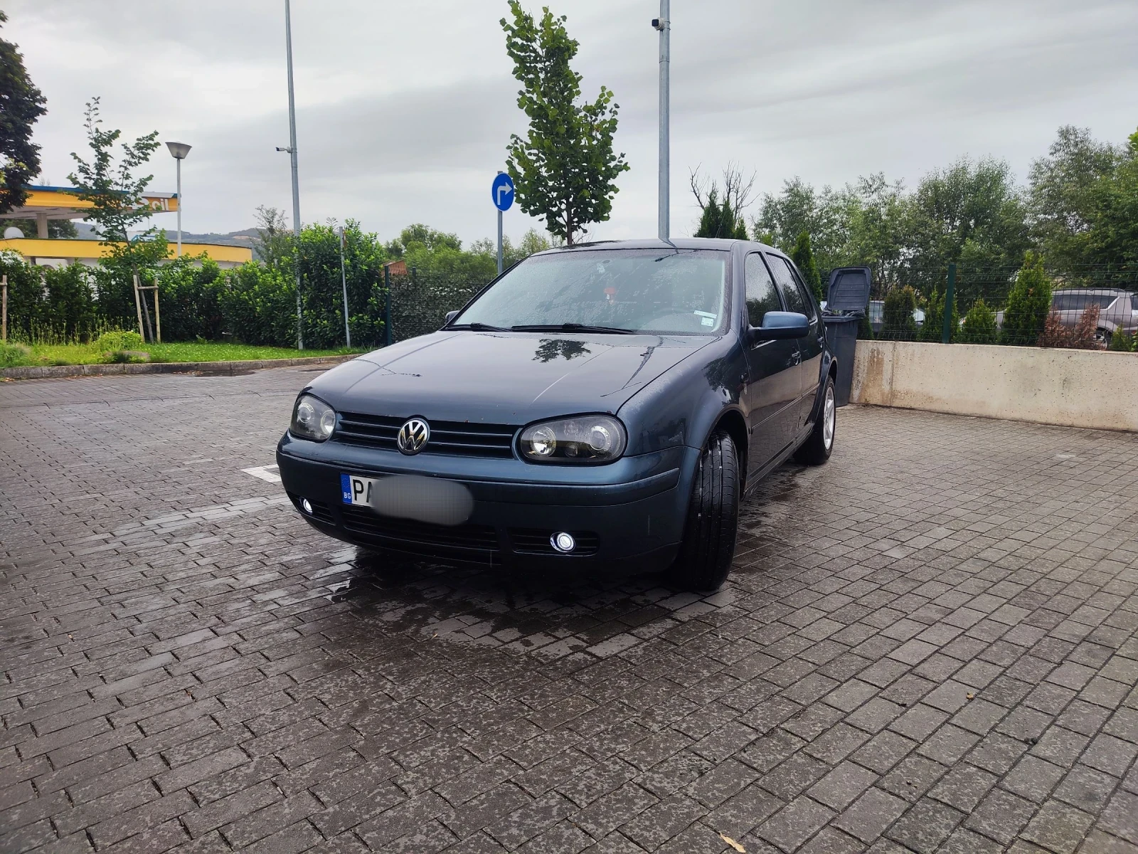 VW Golf 1, 6 SR 101к.с/газ - изображение 4