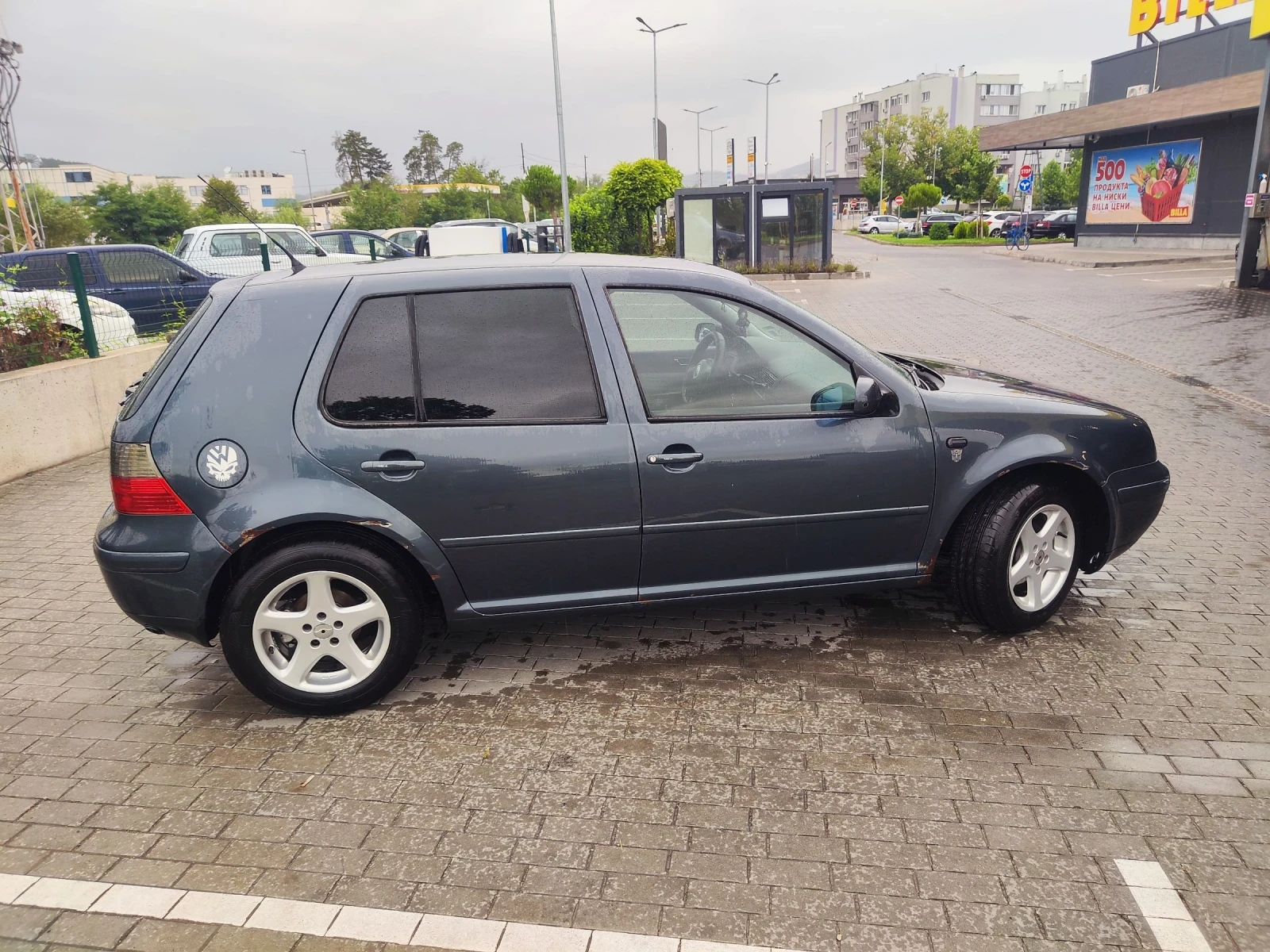 VW Golf 1, 6 SR 101к.с/газ - изображение 7