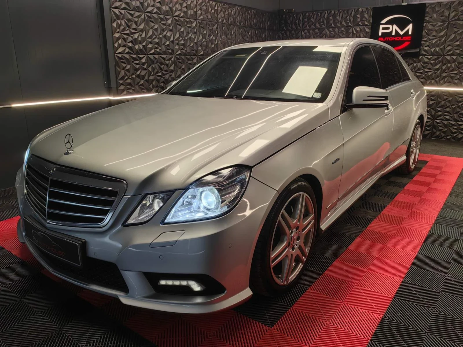 Mercedes-Benz E 350 AMG PACK* РЕГ* ПОДГРЕВ* ТЕМПОМАТ * КОЖА* ПЕРФЕКТНА - изображение 2