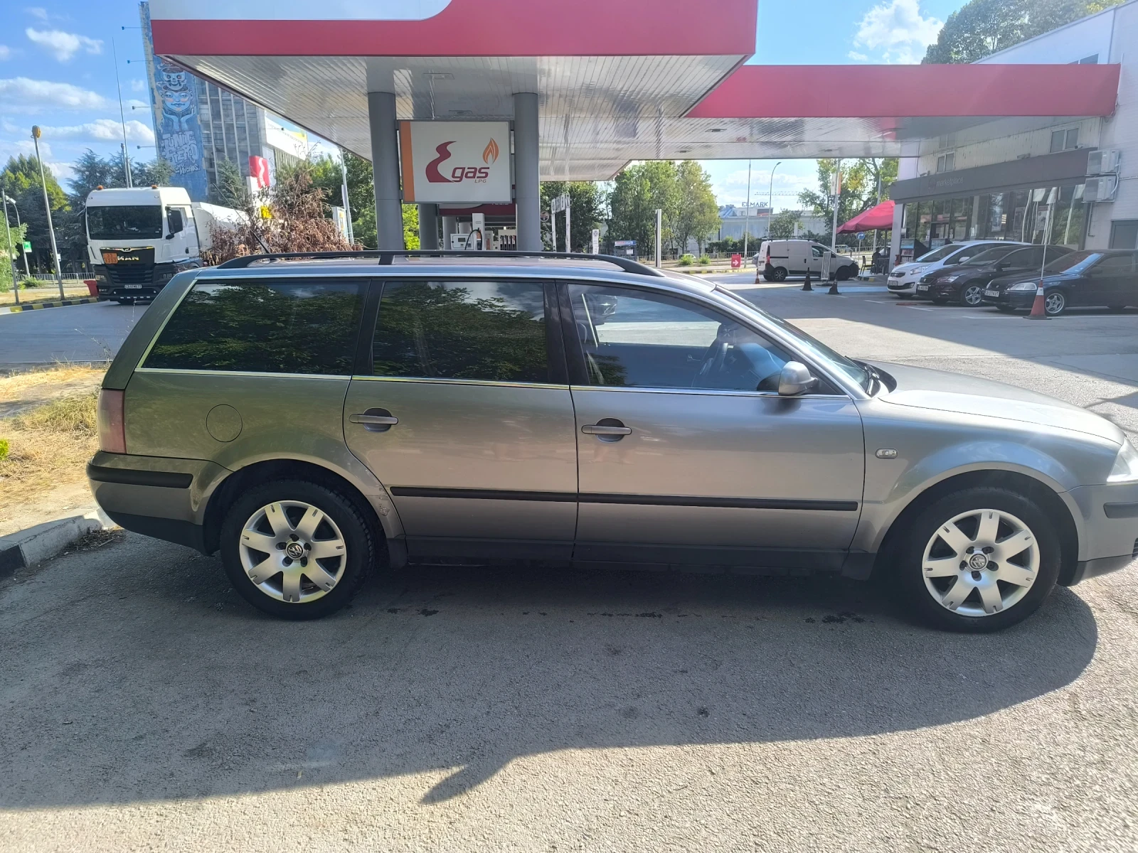 VW Passat  - изображение 4