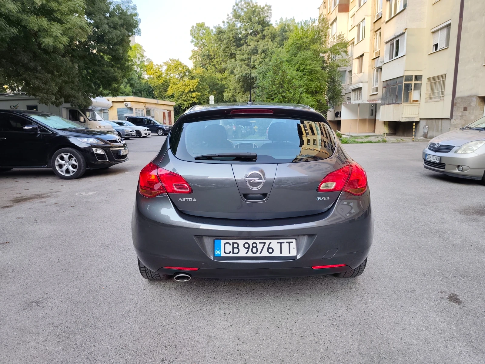 Opel Astra ГАЗ-ИНЖ* КЛИМАТРОНИК* ТОП!!, снимка 4 - Автомобили и джипове - 55688371