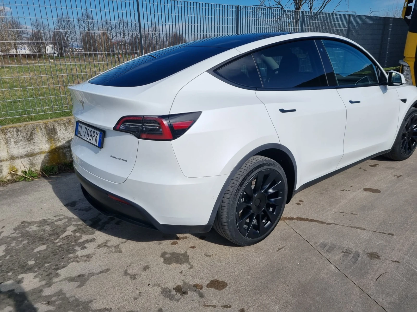 Tesla Model Y  4х4 Европейска Гаранция, снимка 3 - Автомобили и джипове - 53748700