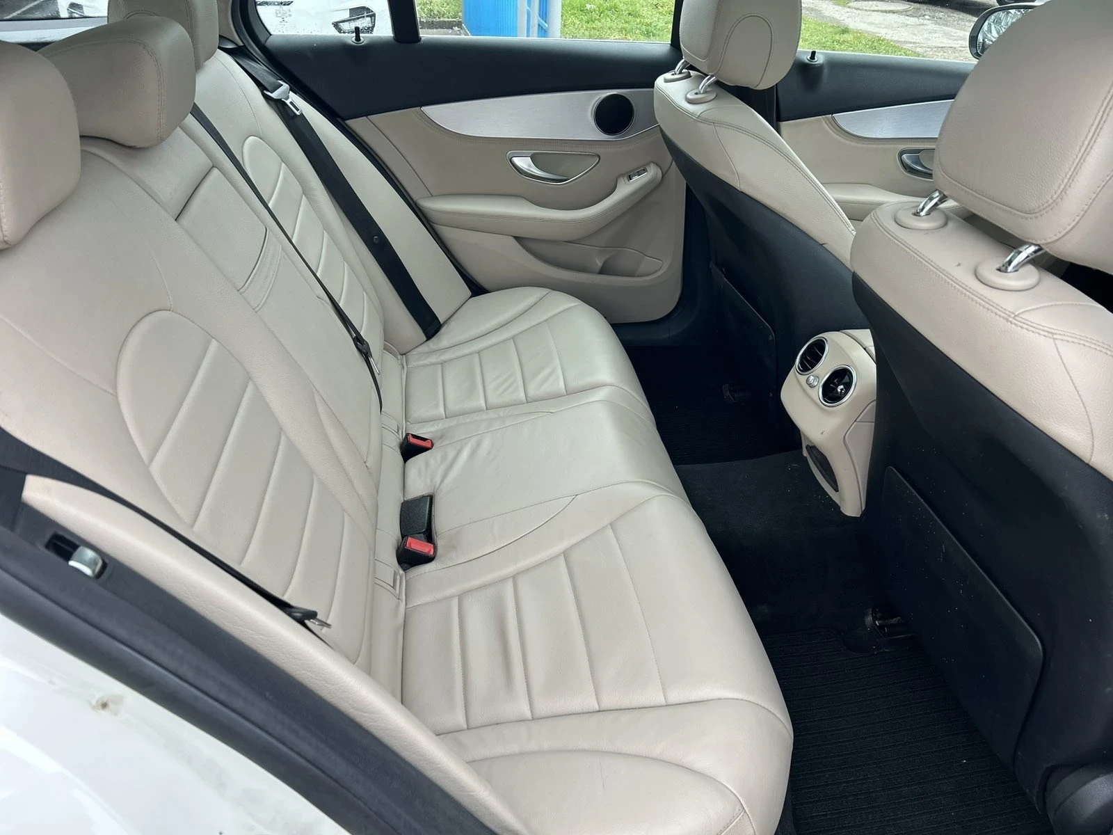 Mercedes-Benz C 250 Bluetec 4Matic, снимка 17 - Автомобили и джипове - 53950147