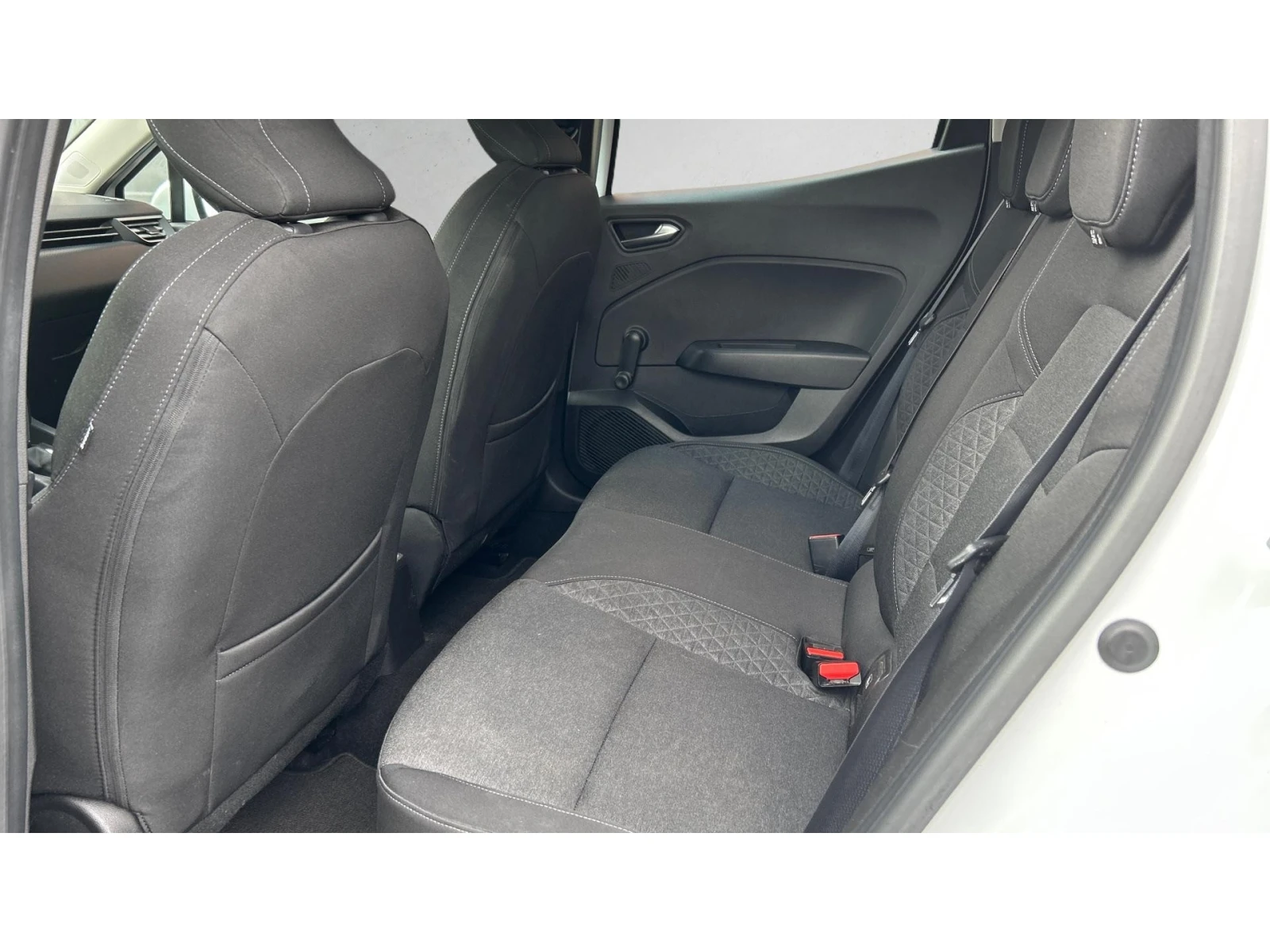 Renault Clio 1.0 ТCe 100 S&S EDC, Месечна вноска от 166  , снимка 11 - Автомобили и джипове - 54089162