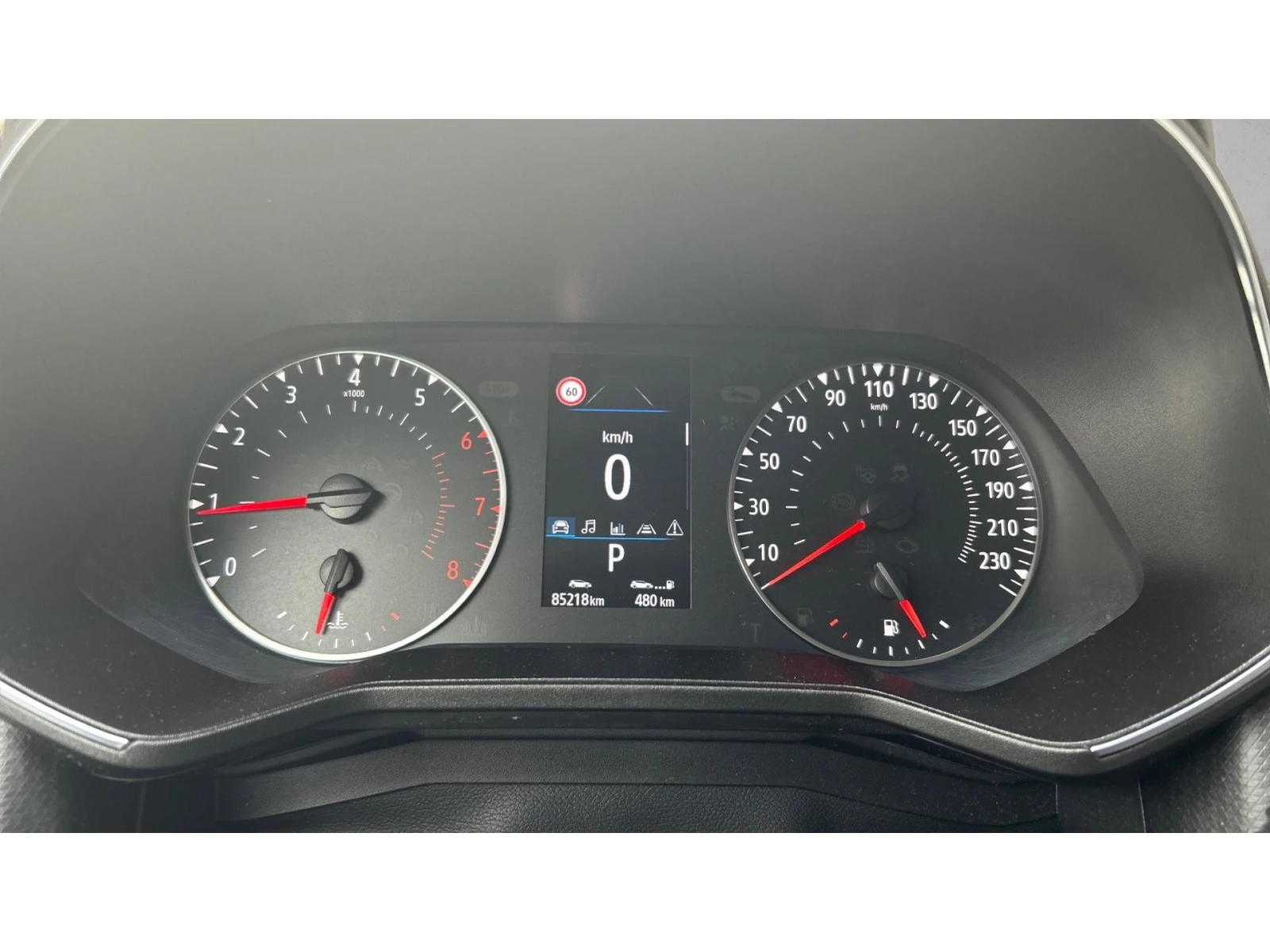 Renault Clio 1.0 ТCe 100 S&S EDC, Месечна вноска от 166  , снимка 14 - Автомобили и джипове - 54089162