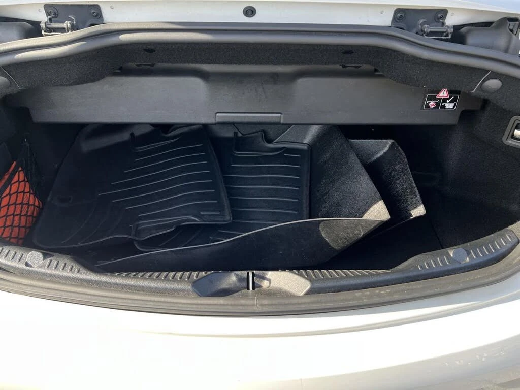 Mercedes-Benz C 300 * АвтоКредит * (ЦЕНА ДО БГ), снимка 5 - Автомобили и джипове - 54139102