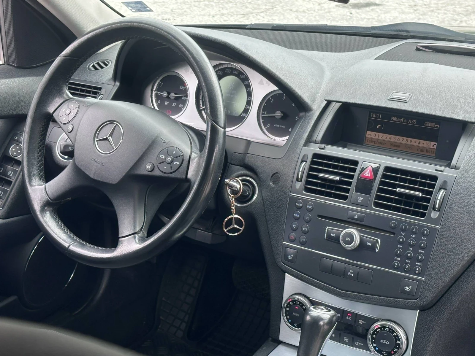 Mercedes-Benz C 220 OM646 Avantgarde Автомат Регистрирана, снимка 6 - Автомобили и джипове - 54902374