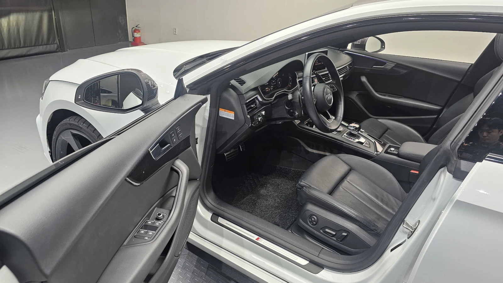 Audi A5 BLK OPTIC* DIGITAL* DIS* F1* HEAD-UP* ������ ���� | Mobile.bg � ����������� 9