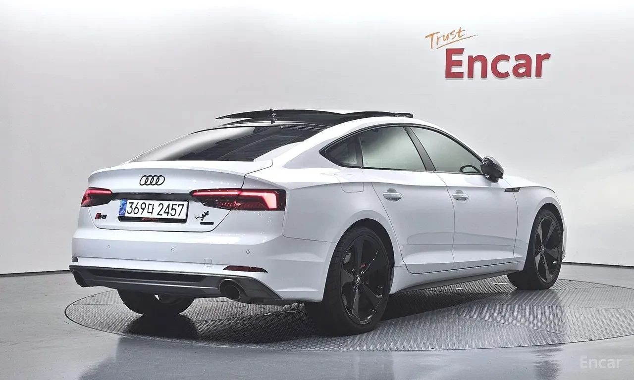 Audi A5 BLK OPTIC* DIGITAL* DIS* F1* HEAD-UP* ������ ���� | Mobile.bg � ����������� 4
