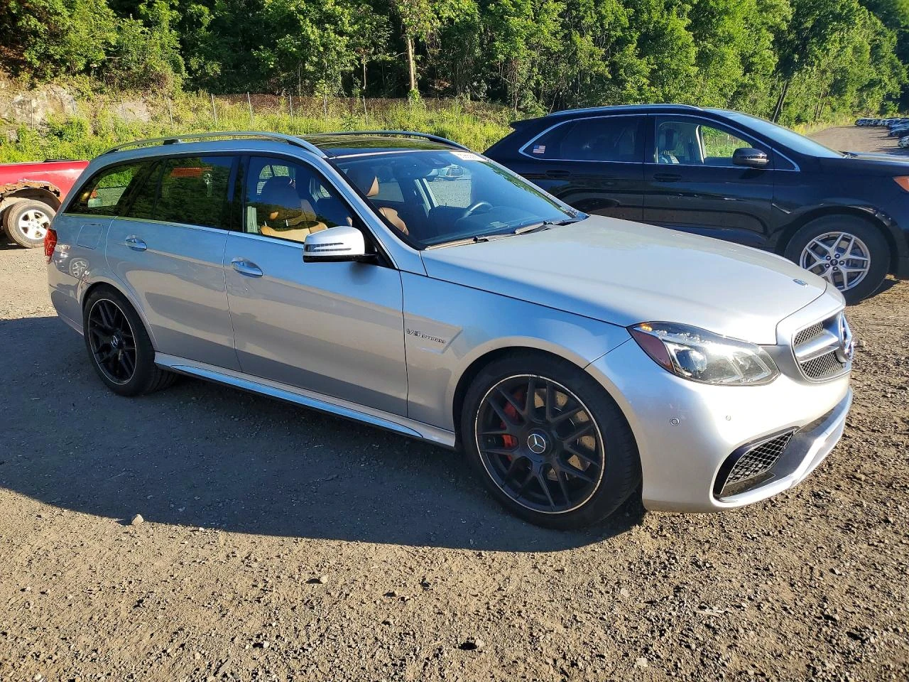 Mercedes-Benz E 63 AMG 5.5l -S, снимка 4 - Автомобили и джипове - 55158658