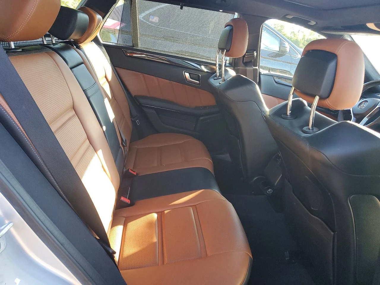 Mercedes-Benz E 63 AMG 5.5l -S, снимка 10 - Автомобили и джипове - 55158658