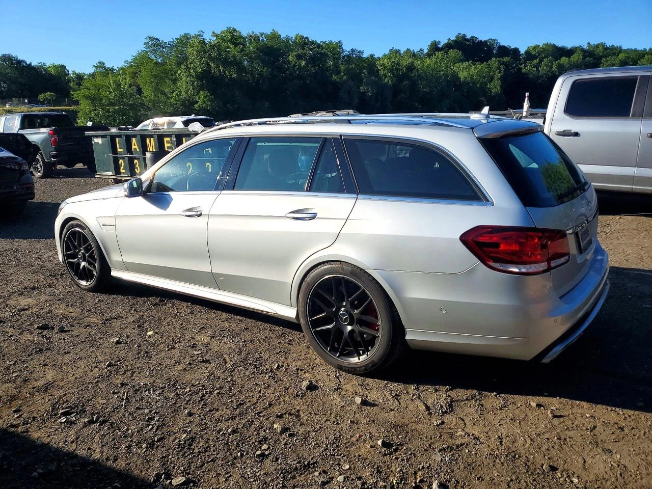 Mercedes-Benz E 63 AMG 5.5l -S, снимка 2 - Автомобили и джипове - 55158658