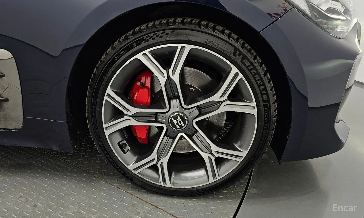 Kia Stinger 3.3* TURBO* GT* AWD* ���������* �����* ���������*  | Mobile.bg � ����������� 5