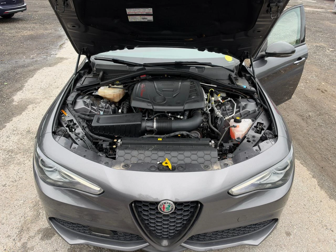 Alfa Romeo Giulia 2.0 TOP CENA* , снимка 7 - Автомобили и джипове - 56304913