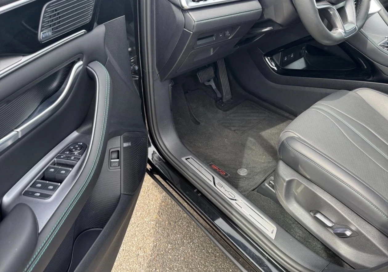 BYD Seal U DM-i 1.5 PHEV 4x4 Exelence , снимка 16 - Автомобили и джипове - 56736970