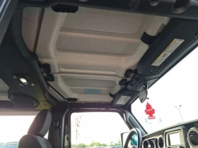 Jeep Wrangler * 4x4 Sport * KEYLESS * REVERSE CAMERA * , снимка 13