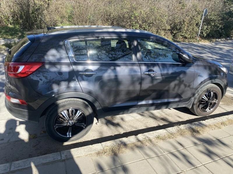 Kia Sportage 1.7 crdi, снимка 2 - Автомобили и джипове - 47860541