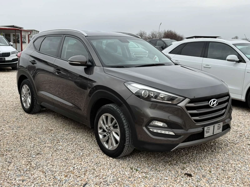 Hyundai Tucson 1.7CRDI, снимка 3 - Автомобили и джипове - 48250295