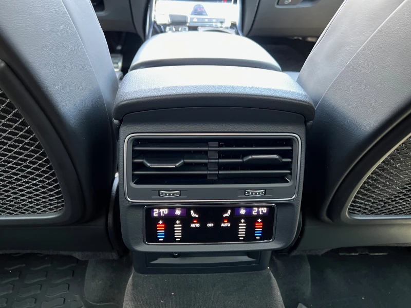 Audi SQ8 4.0 TFSI V8, снимка 16 - Автомобили и джипове - 51830809