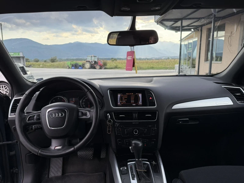 Audi Q5 2.0, снимка 9 - Автомобили и джипове - 52554373