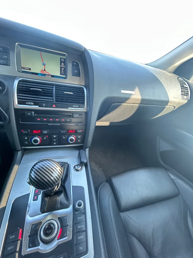 Audi Q7 3.0TDI, снимка 4 - Автомобили и джипове - 53185679