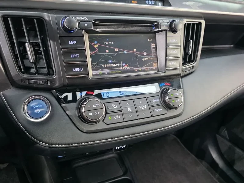 Toyota Rav4 2.5 4WD HYBRID, снимка 13 - Автомобили и джипове - 55797318