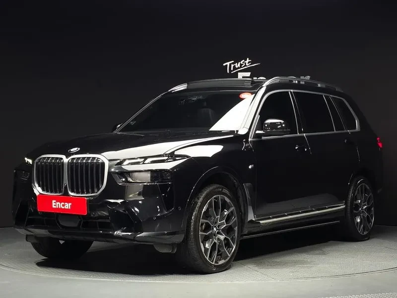 BMW X7 40d xDrive M/ PANO/ AMBIENT/ HARMAN/ МАСАЖ/ 7МЕСТА